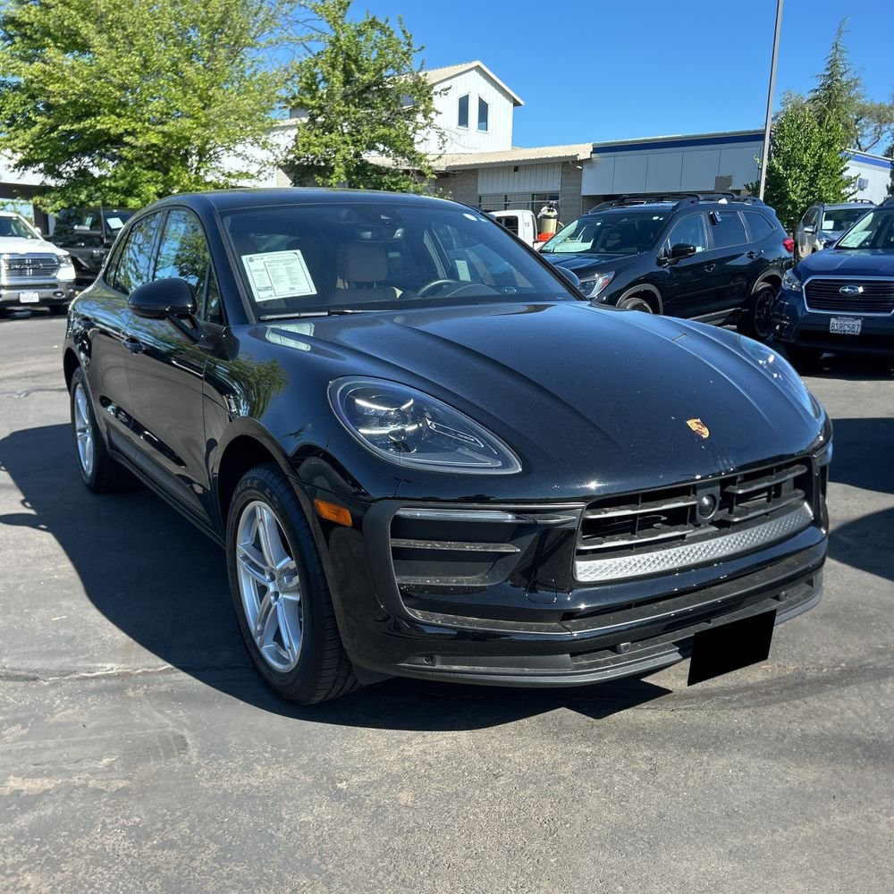 2024 Porsche Macan Base