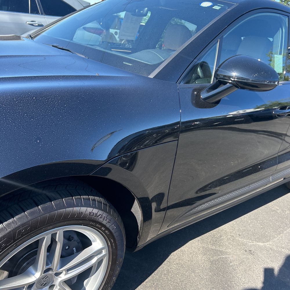 2024 Porsche Macan Base