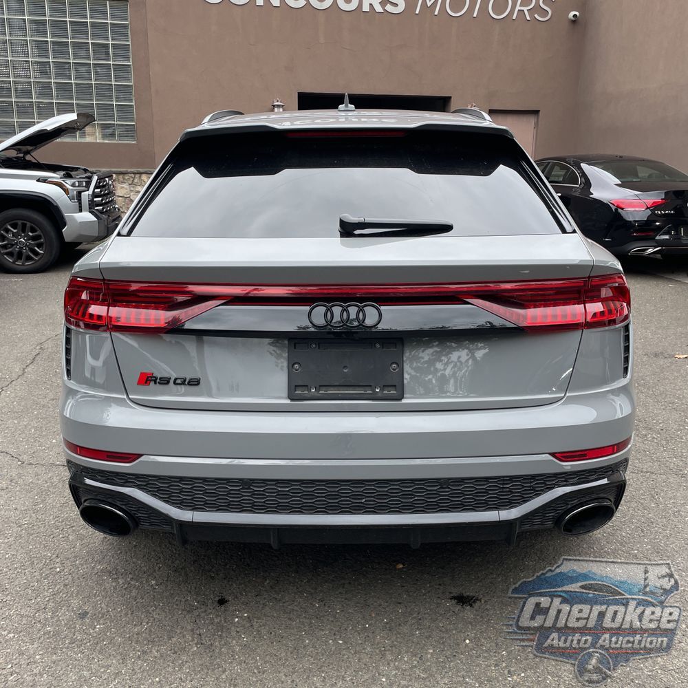 2024 Audi RS Q8 Base