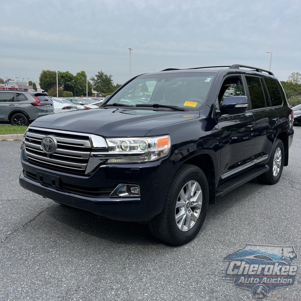 2016 Toyota Land Cruiser Base
