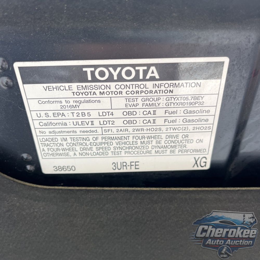 2016 Toyota Land Cruiser Base