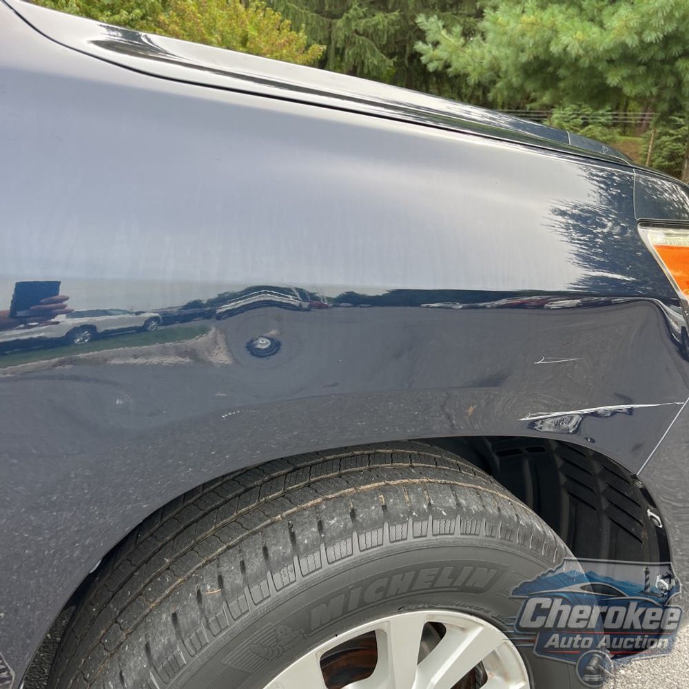 2016 Toyota Land Cruiser Base