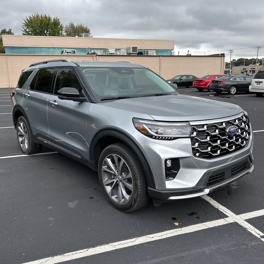 2025 Ford Explorer Platinum