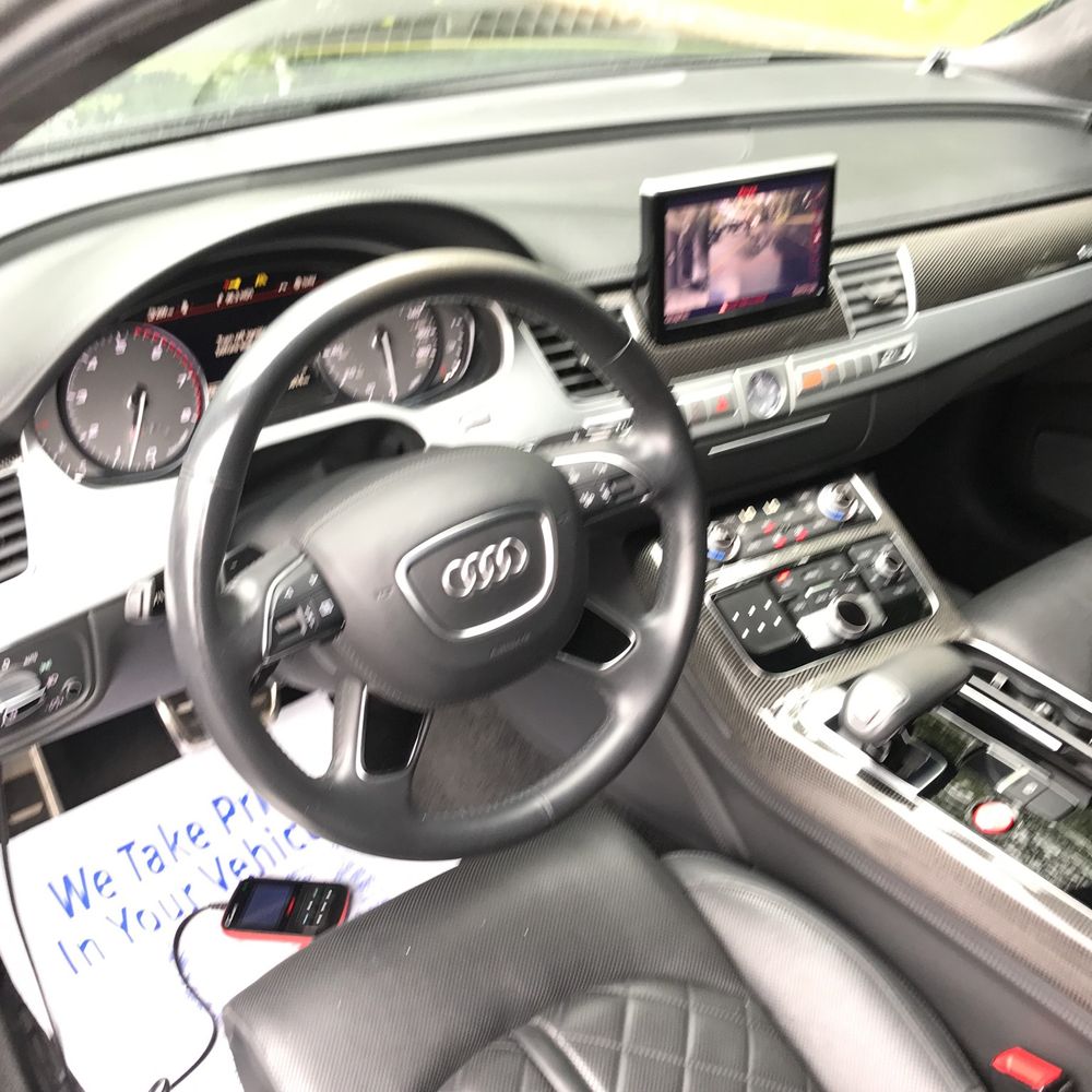 2014 Audi S8