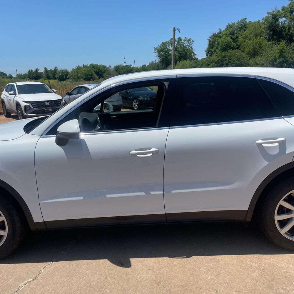2022 Porsche Cayenne Base