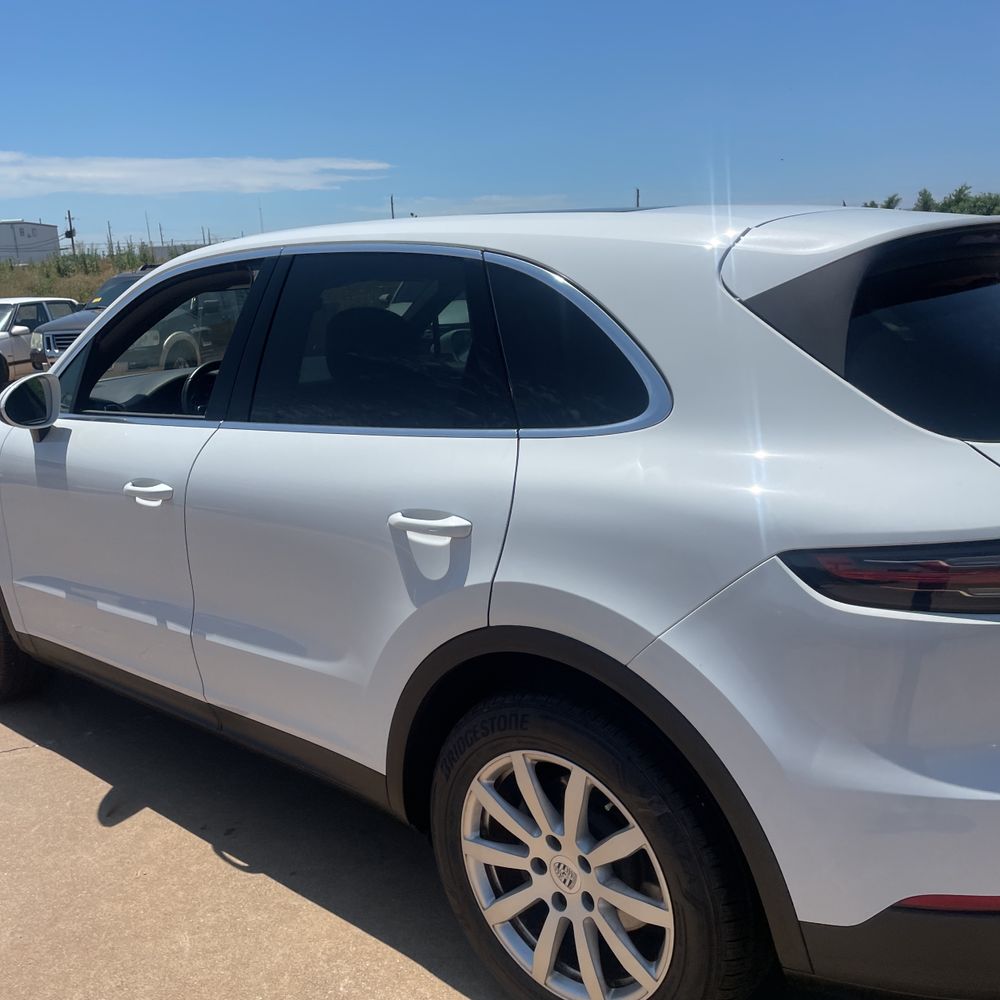 2022 Porsche Cayenne Base