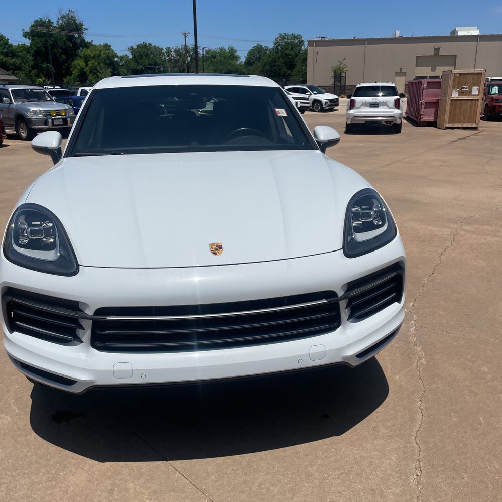 2022 Porsche Cayenne Base