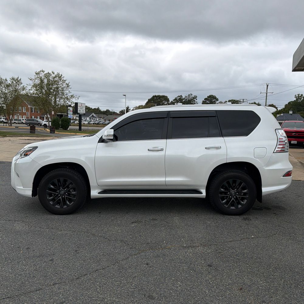 2023 Lexus GX 460 Base
