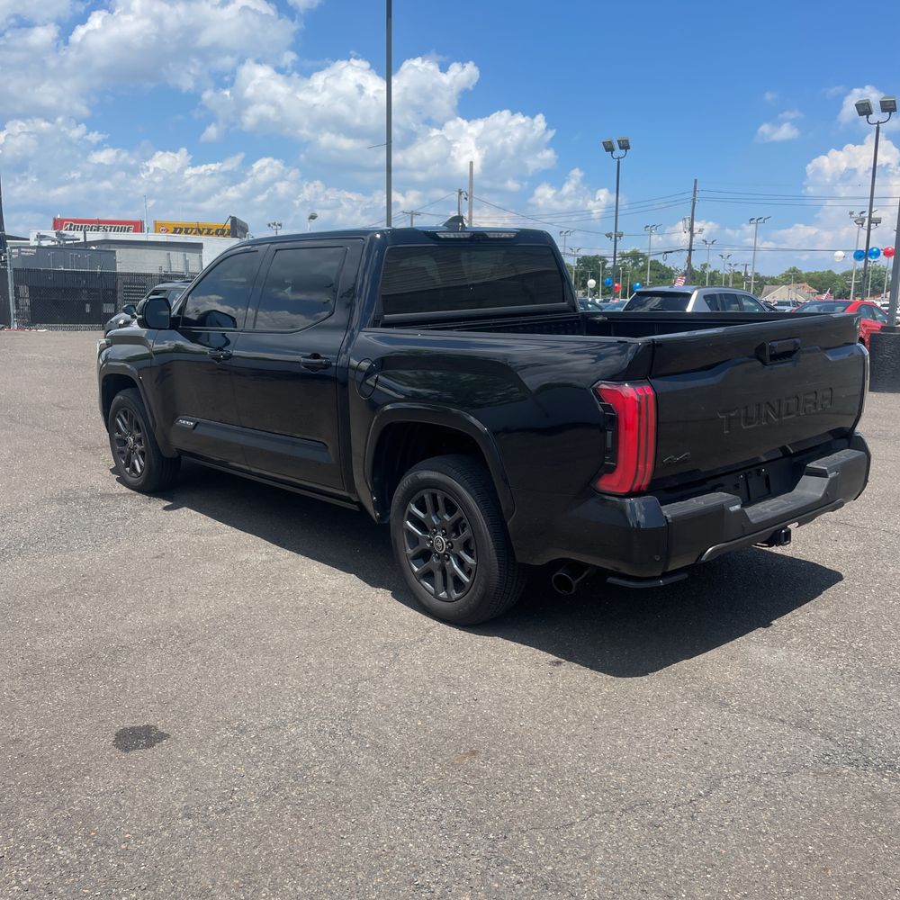 2024 Toyota Tundra Platinum
