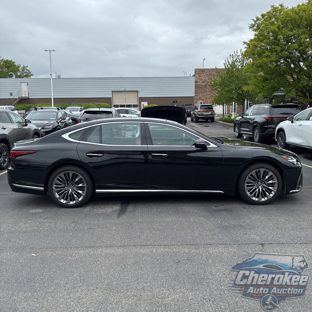 2022 Lexus LS 500 Base