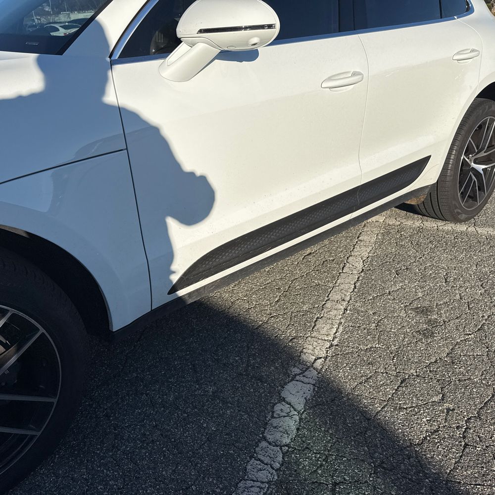 2023 Porsche Macan Base