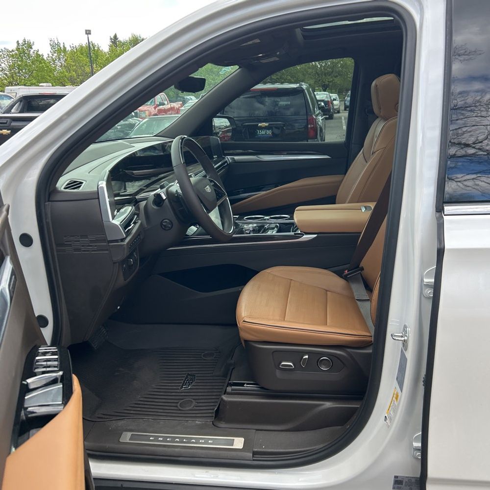 2025 Cadillac Escalade Premium Luxury