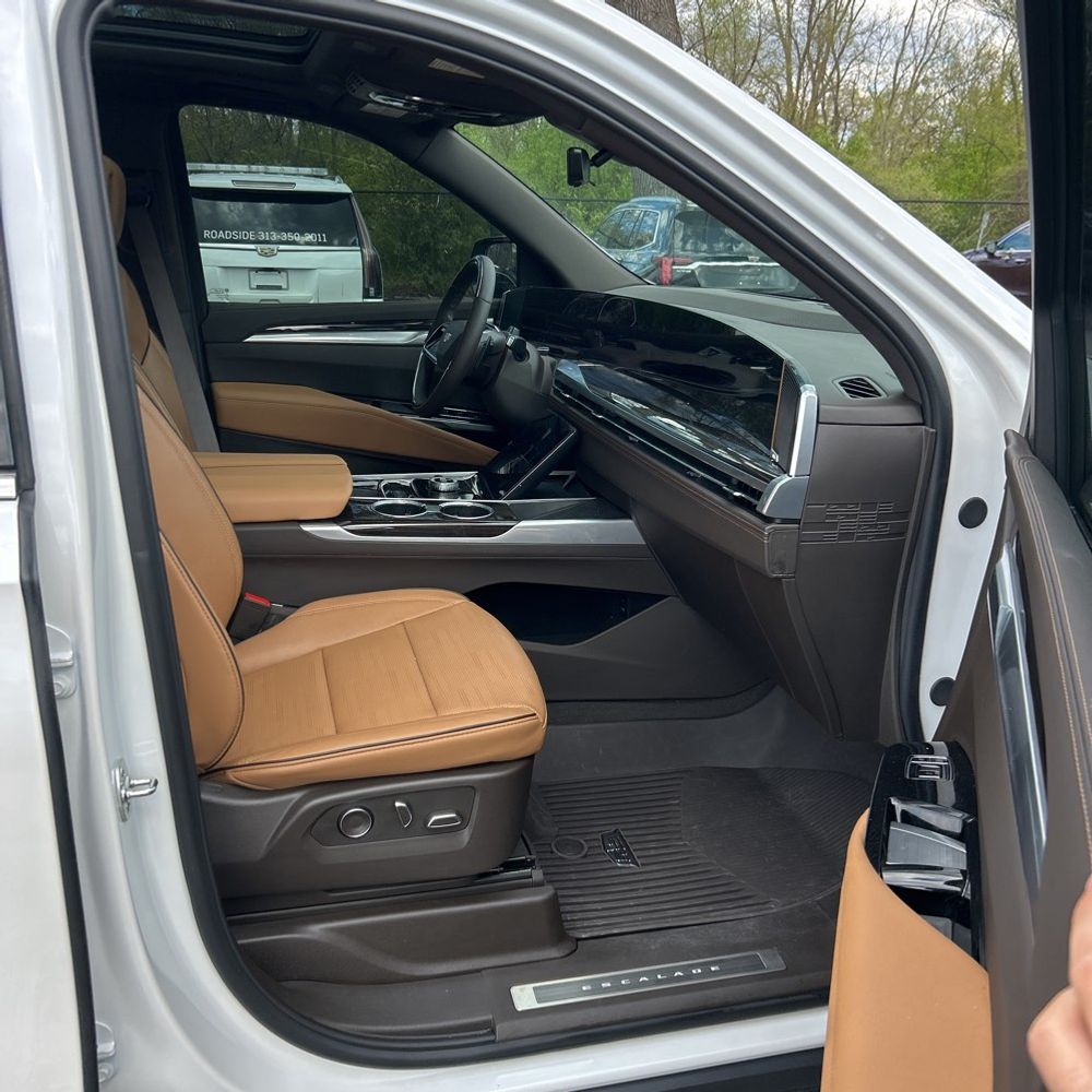 2025 Cadillac Escalade Premium Luxury