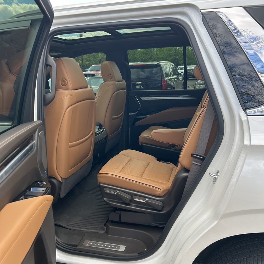 2025 Cadillac Escalade Premium Luxury