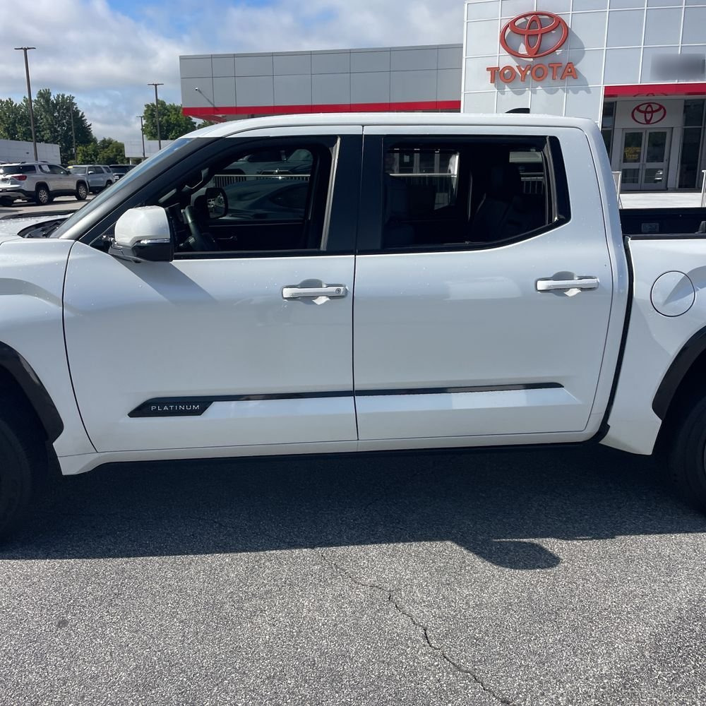 2024 Toyota Tundra Platinum HV