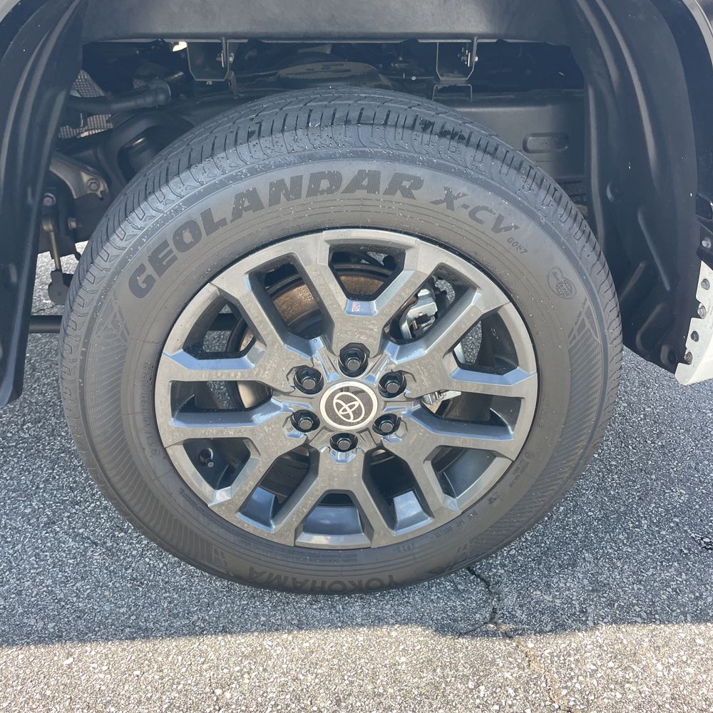 2024 Toyota Tundra Platinum HV