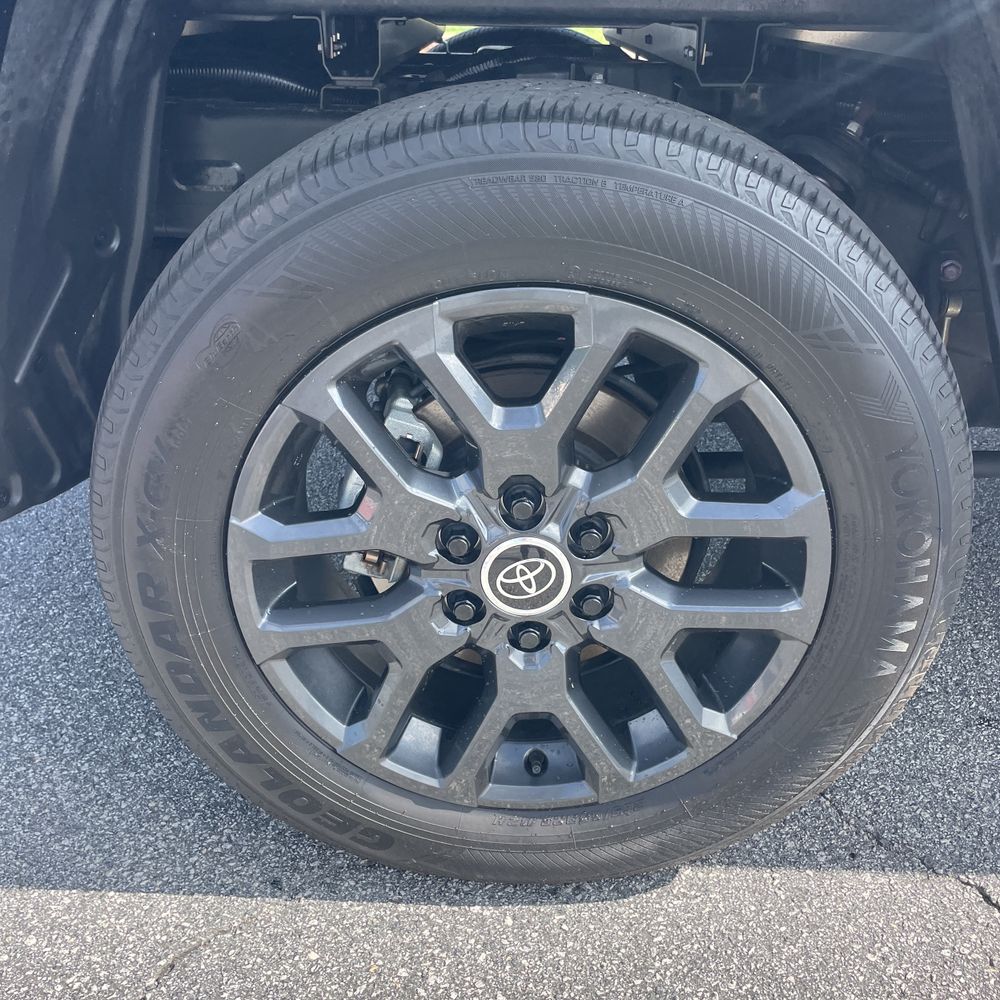 2024 Toyota Tundra Platinum HV