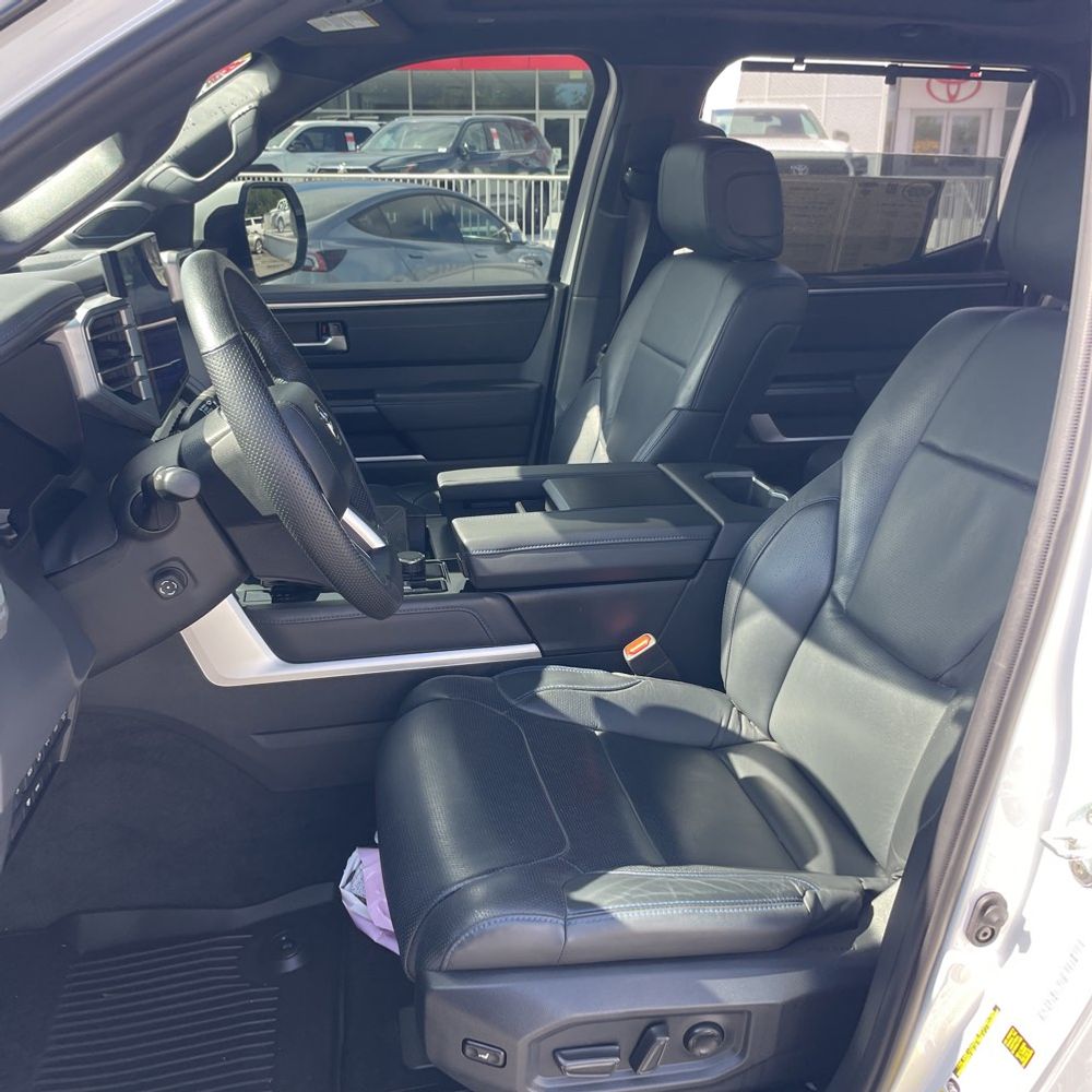 2024 Toyota Tundra Platinum HV