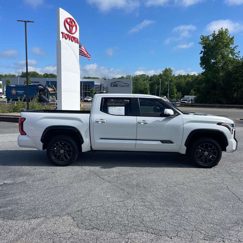 2024 Toyota Tundra Platinum HV