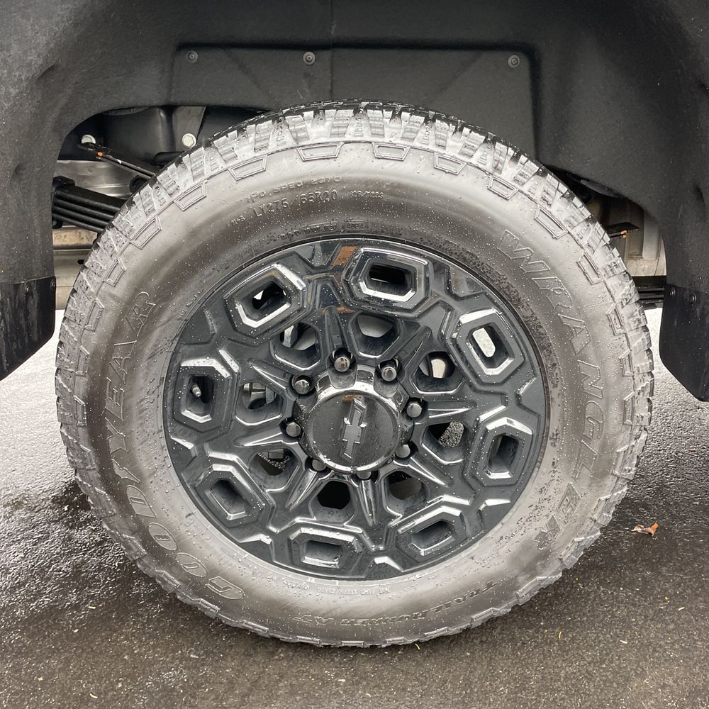 2025 Chevrolet Silverado 3500HD LTZ