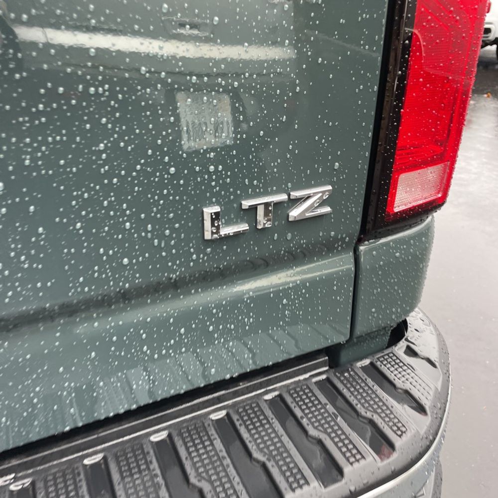2025 Chevrolet Silverado 3500HD LTZ