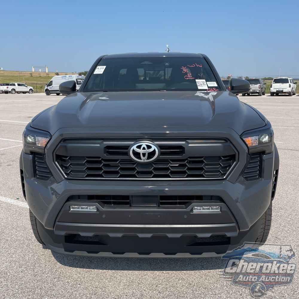2025 Toyota Tacoma TRD Off-Road HV