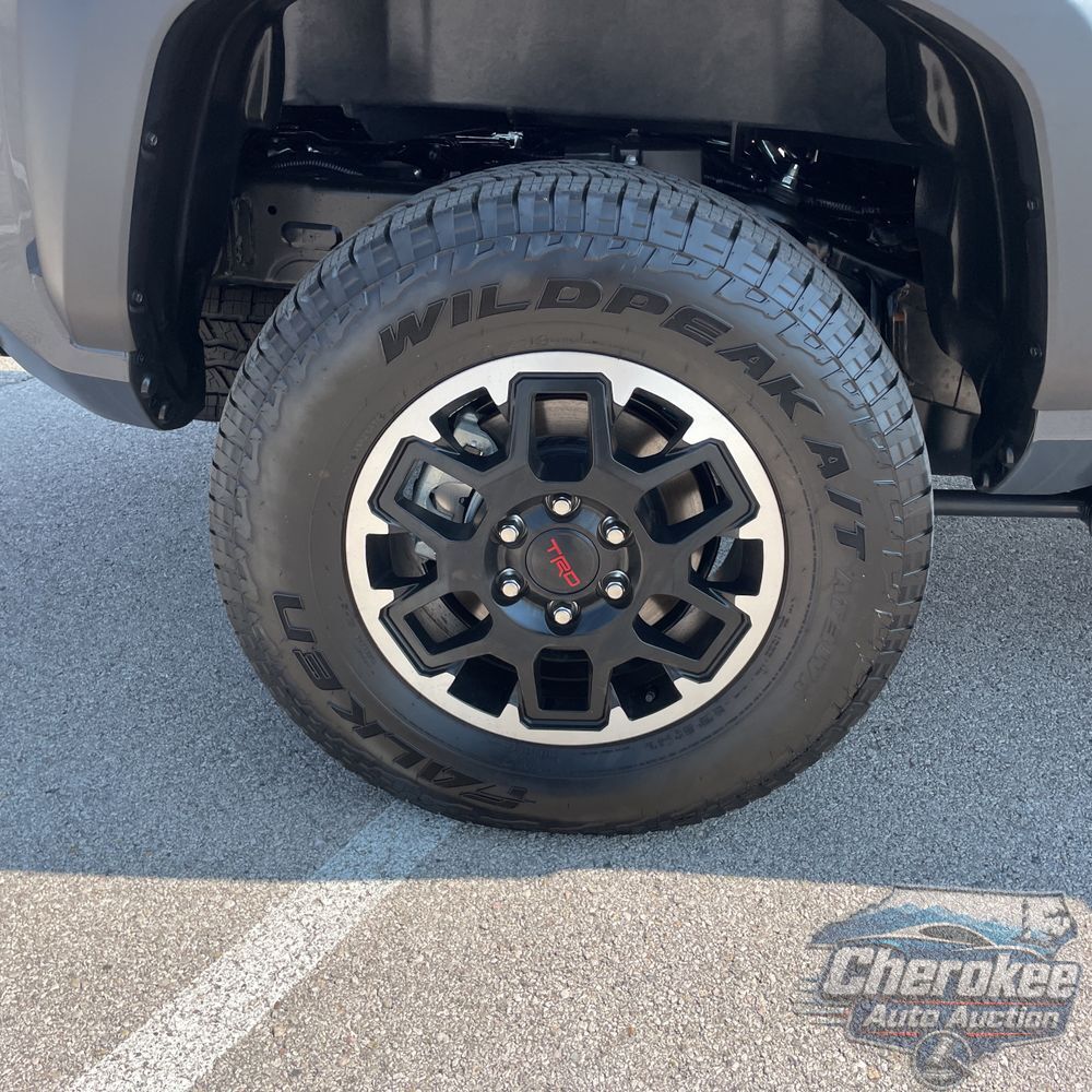 2025 Toyota Tacoma TRD Off-Road HV