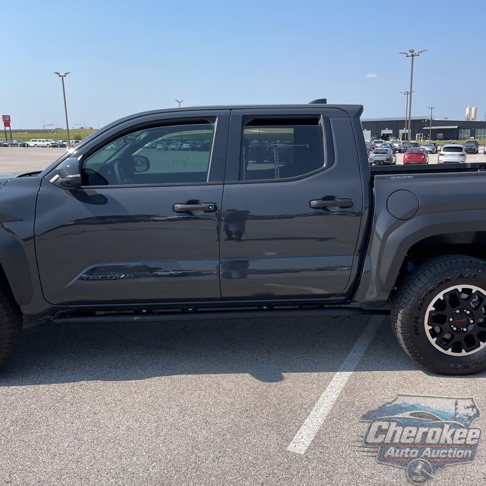 2025 Toyota Tacoma TRD Off-Road HV