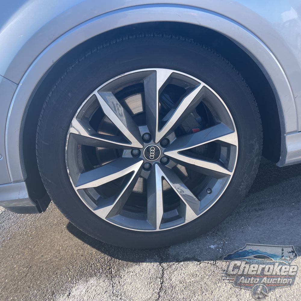 2022 Audi SQ7 Premium Plus