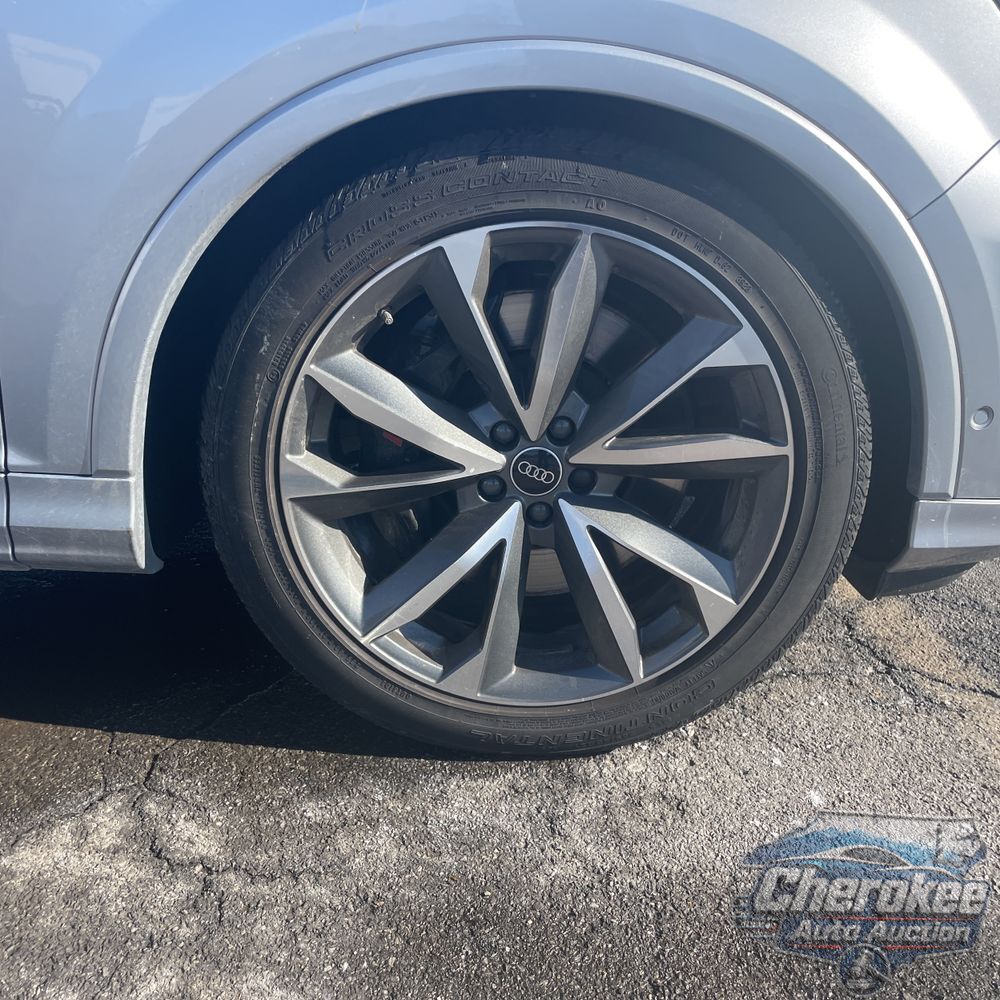 2022 Audi SQ7 Premium Plus