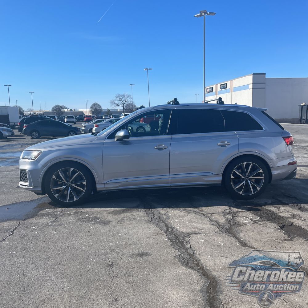 2022 Audi SQ7 Premium Plus