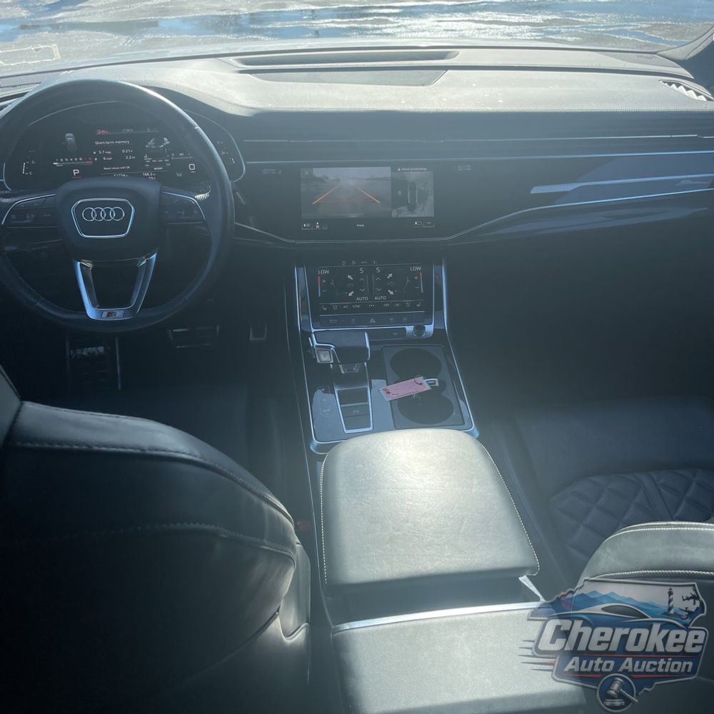 2022 Audi SQ7 Premium Plus