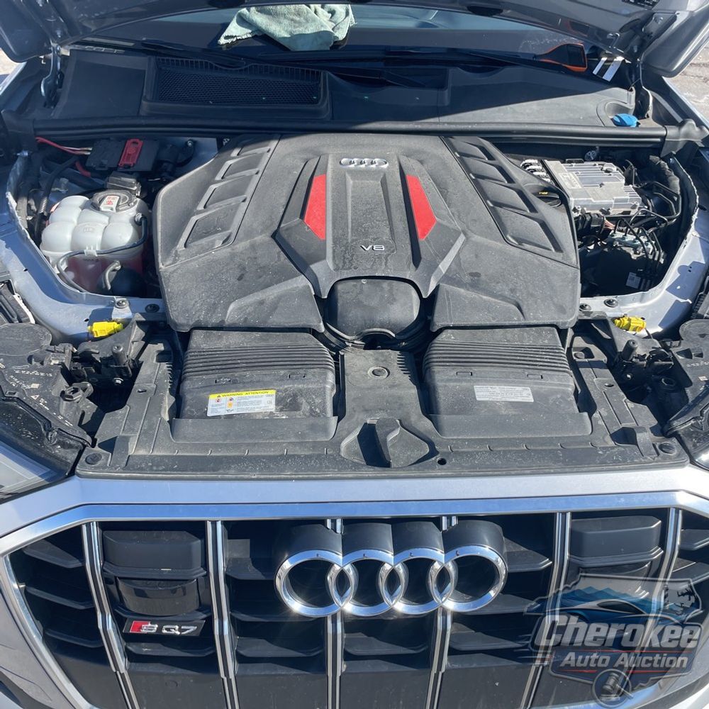 2022 Audi SQ7 Premium Plus