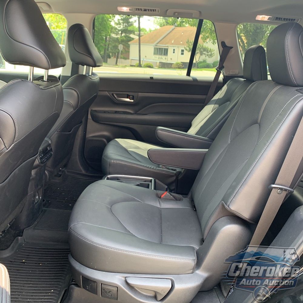2024 Toyota Grand Highlander Platinum