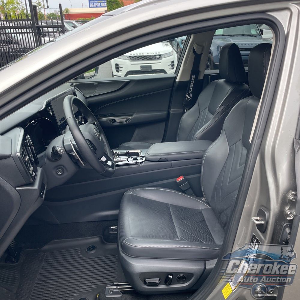 2025 Lexus NX 450h+ Base