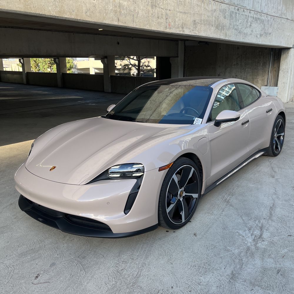 2022 Porsche Taycan Base