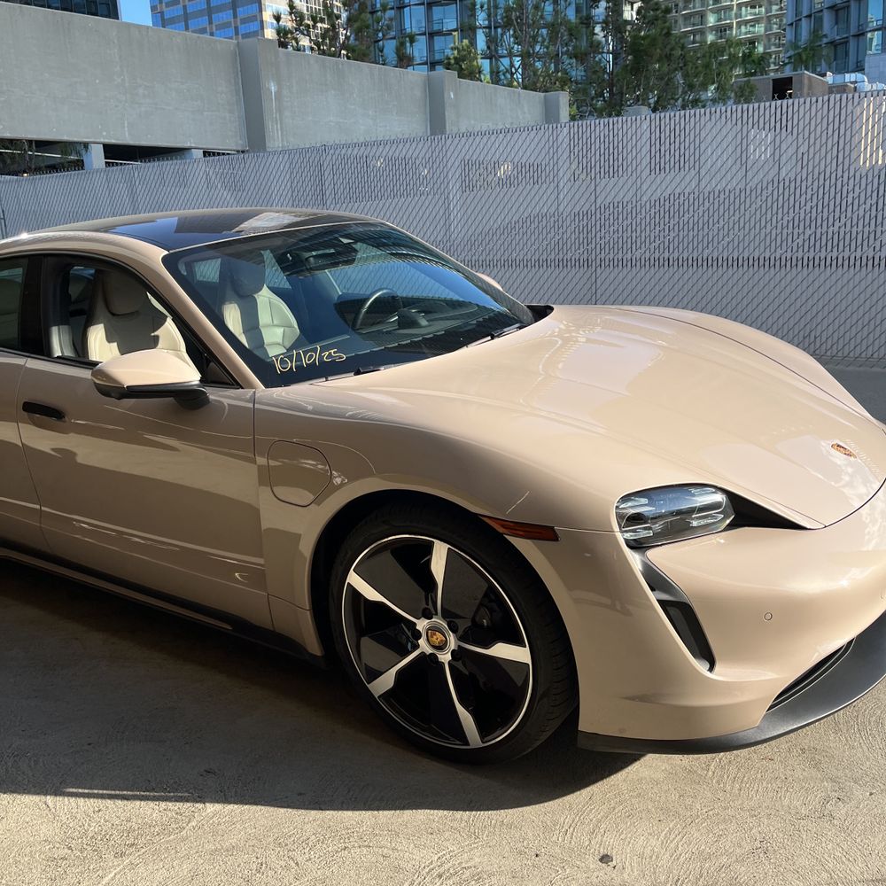2022 Porsche Taycan Base