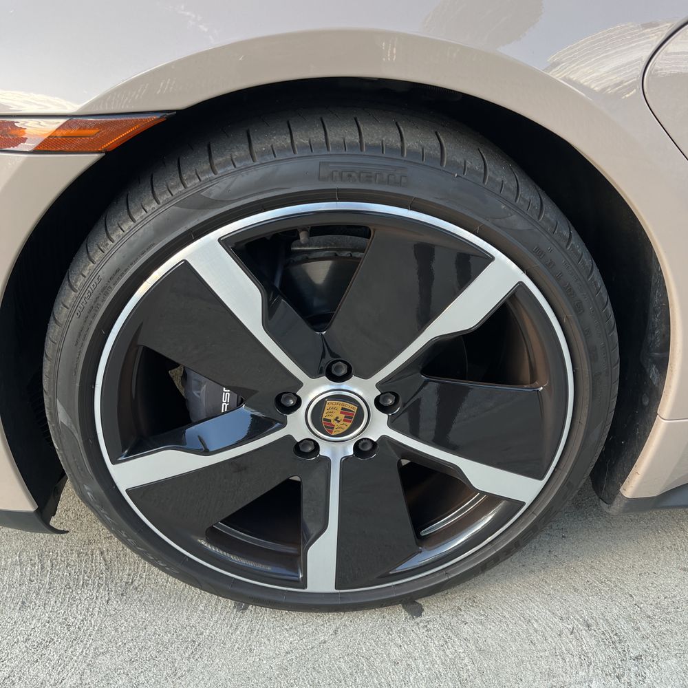 2022 Porsche Taycan Base