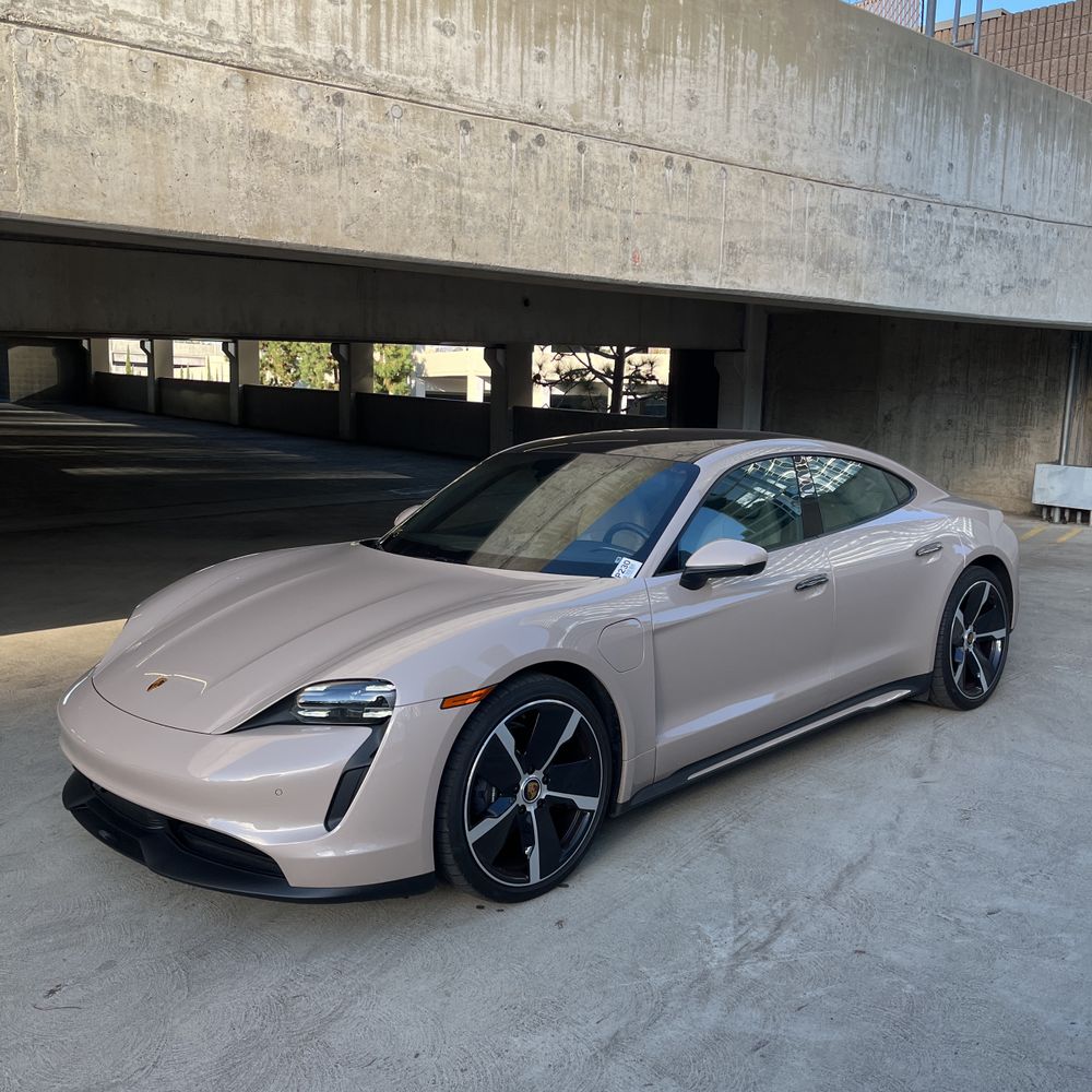 2022 Porsche Taycan Base