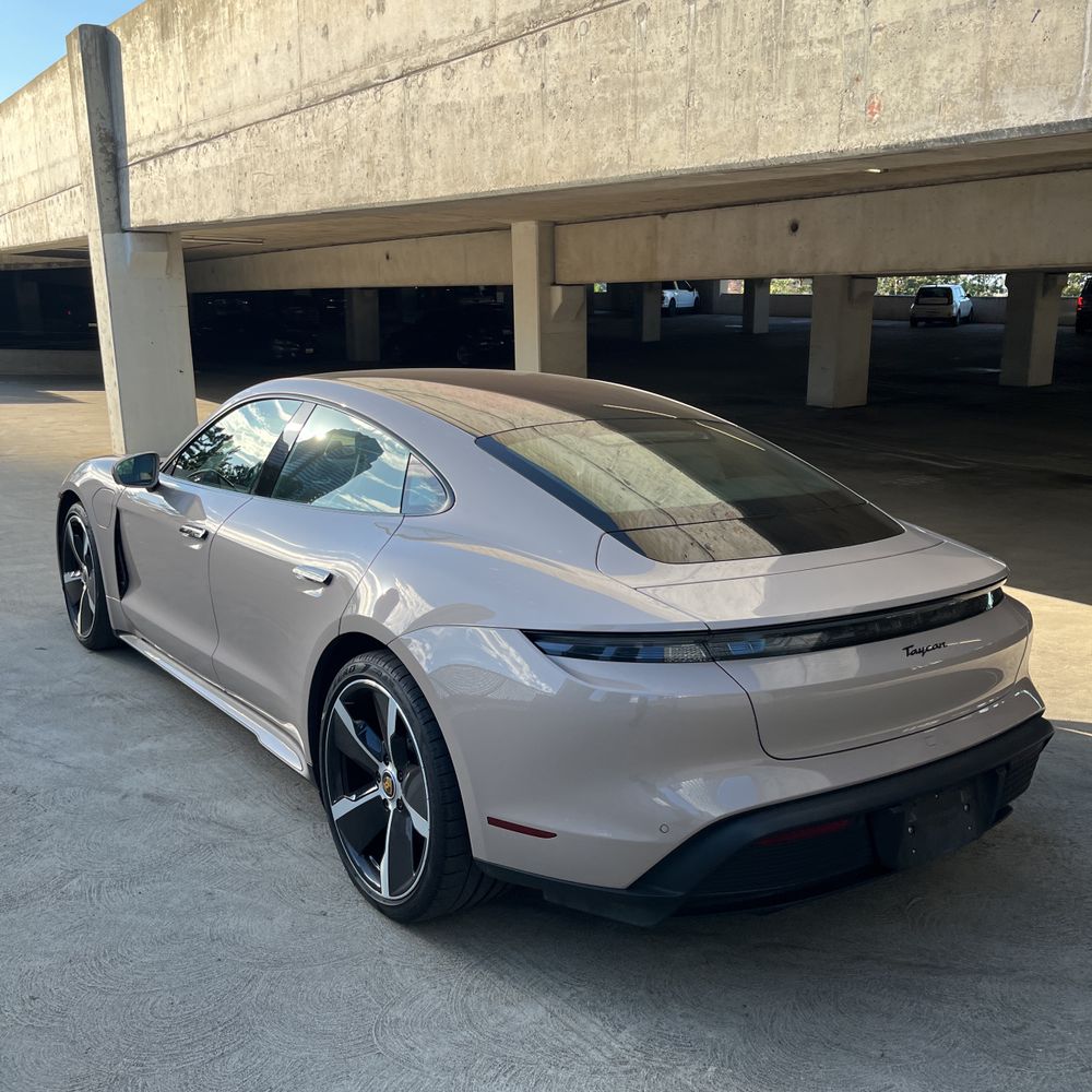 2022 Porsche Taycan Base
