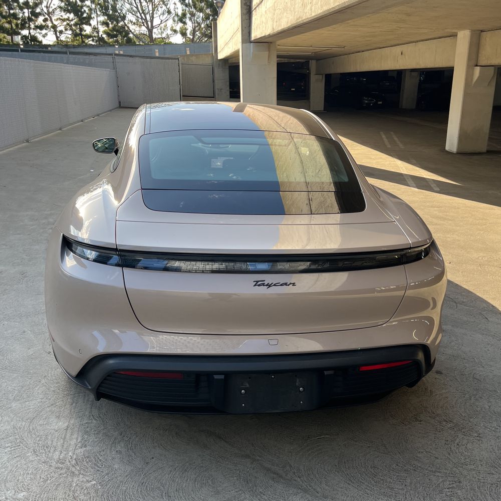 2022 Porsche Taycan Base