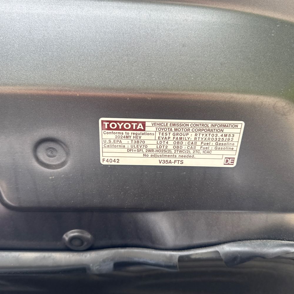 2024 Toyota Tundra Limited HV