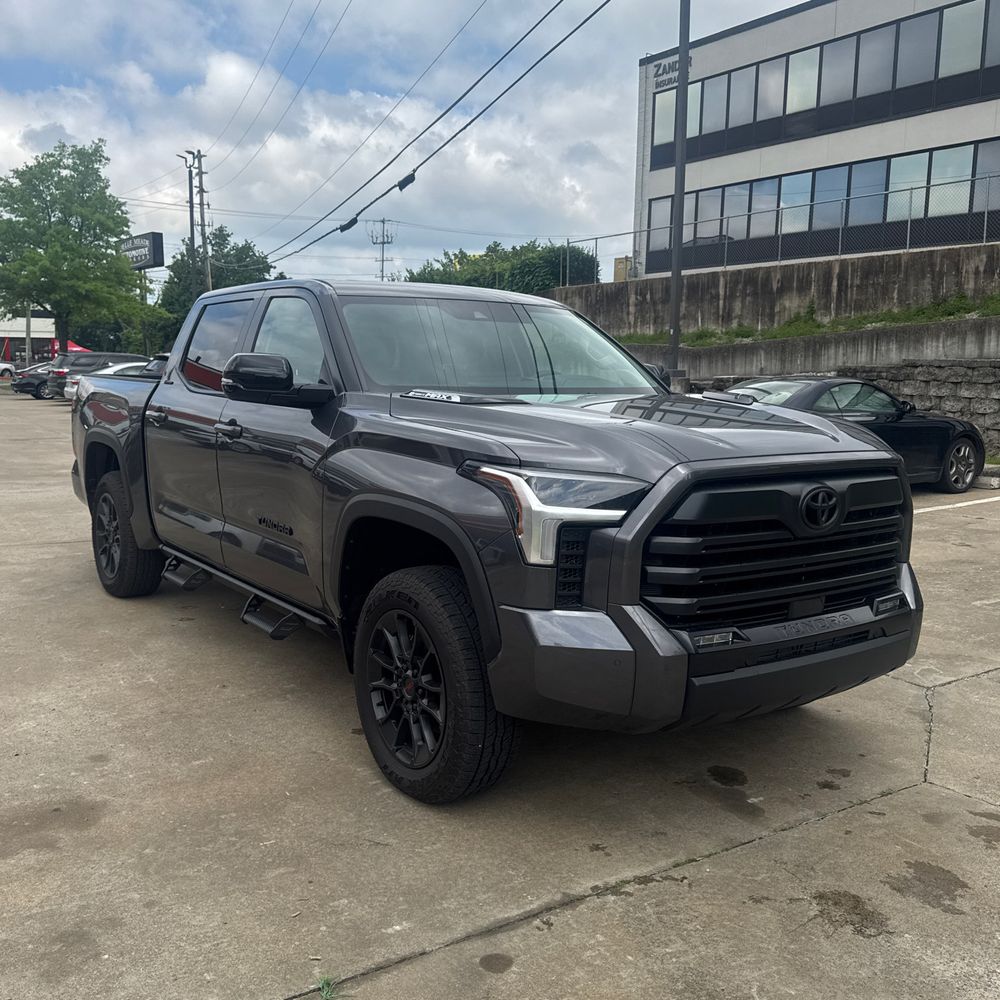 2024 Toyota Tundra Limited HV