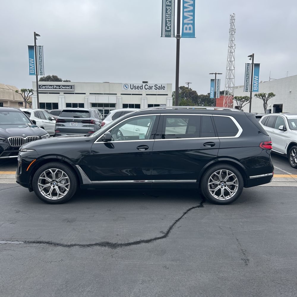 2025 BMW X7 XDrive40i