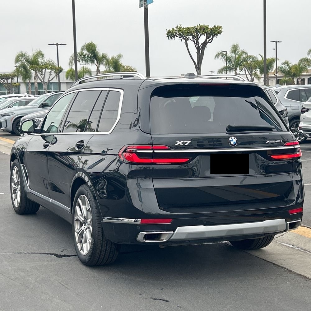 2025 BMW X7 XDrive40i