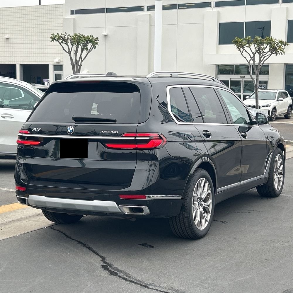 2025 BMW X7 XDrive40i