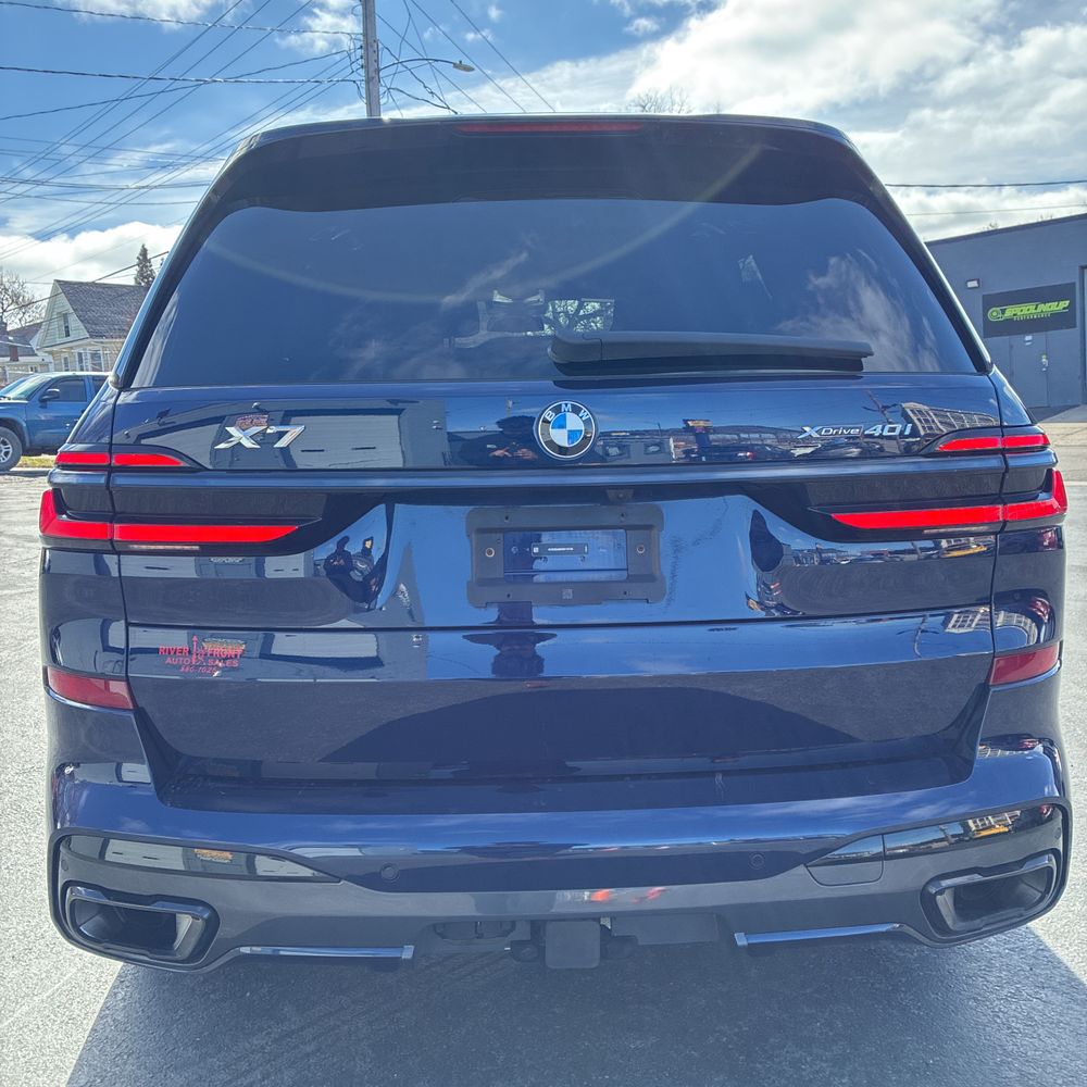 2024 BMW X7 xDrive40i
