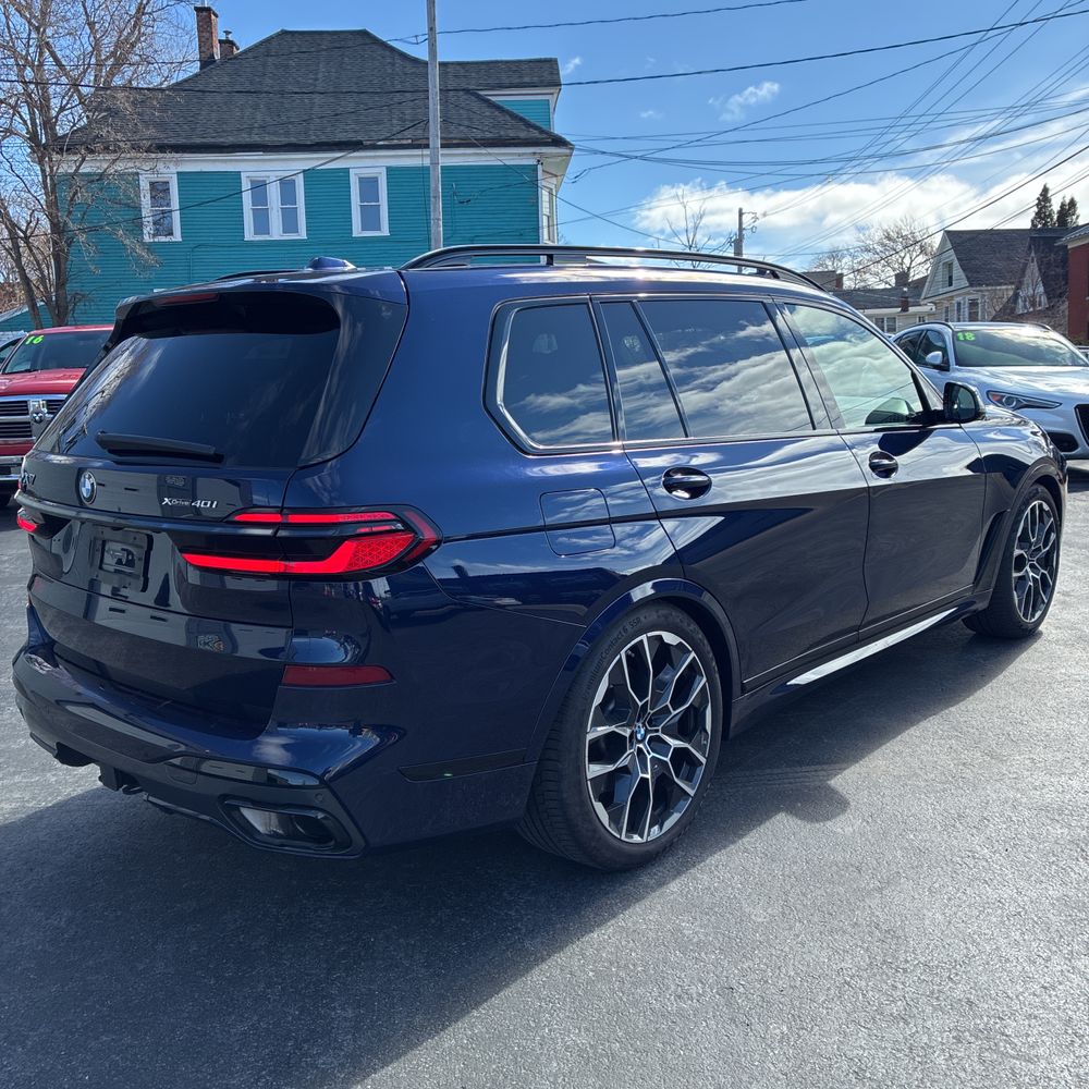 2024 BMW X7 xDrive40i
