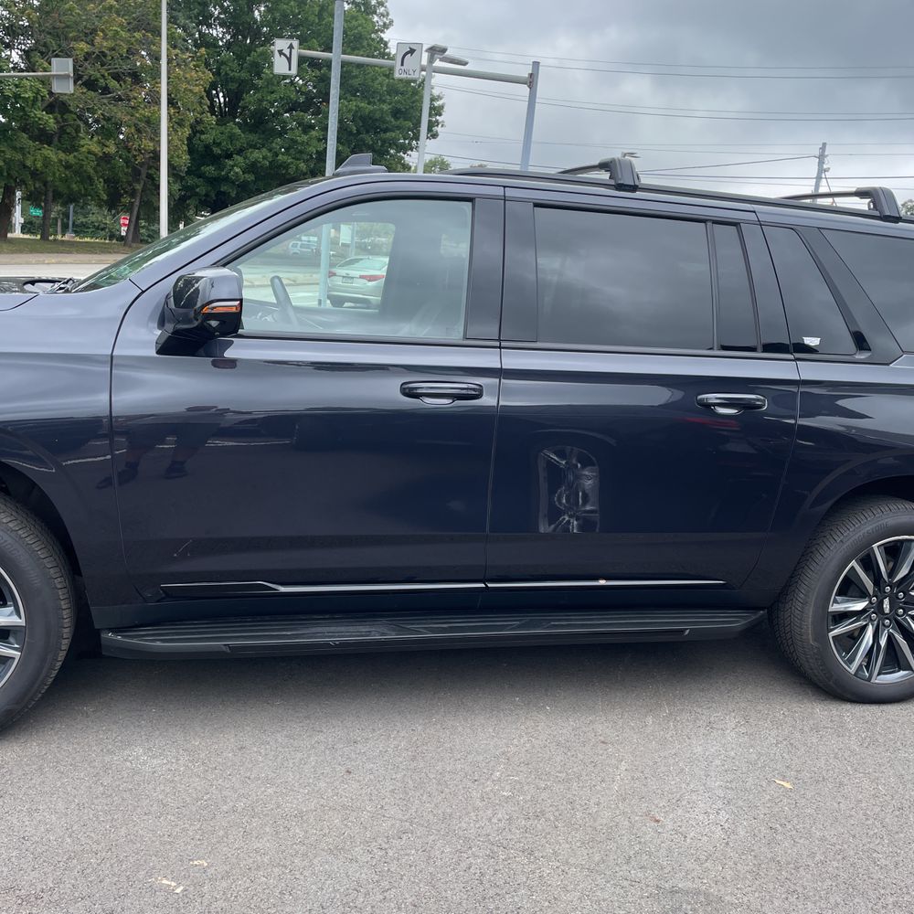 2023 Cadillac Escalade ESV Sport Platinum