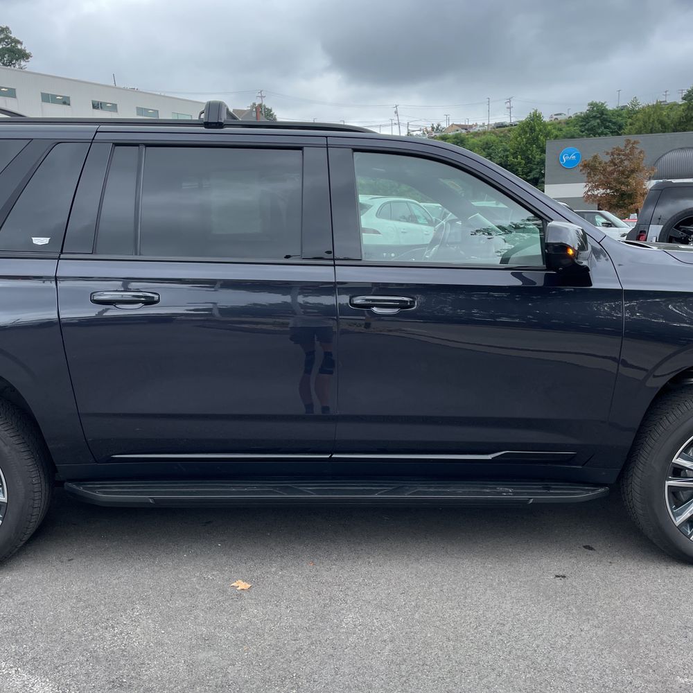 2023 Cadillac Escalade ESV Sport Platinum